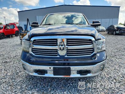 Piąte zdjęcie samochodu w środku: 2017 RAM 1500 SLT VIN:1C6RR7LT0HS772369 - miniatura