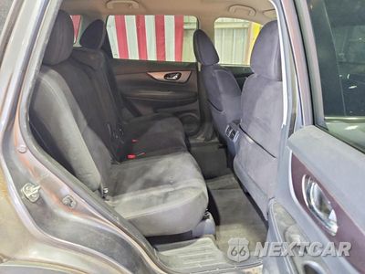 Zdjęcie 10 z 12 samochodu: 2015 NISSAN ROGUE SV VIN:KNMAT2MTXFP577310 - miniatura