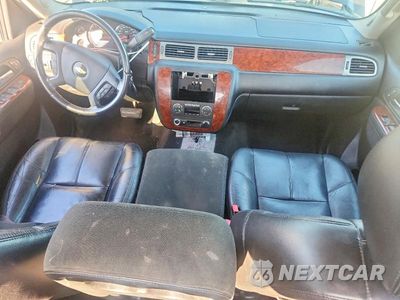 Zdjęcie 8 z 12 samochodu: 2010 CHEVROLET SILVERADO C1500 LTZ VIN:3GCRCTE07AG263527 - miniatura