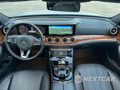 Zdjęcie 9 z 11 samochodu: 2017 MERCEDES-BENZ E 300 4MATIC VIN:WDDZF4KB3HA110385 - miniatura