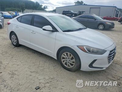 Czwarte zdjęcie samochodu z boku: 2017 HYUNDAI ELANTRA SE VIN:5NPD74LF7HH183528 - miniatura