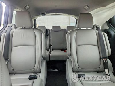 Zdjęcie 10 z 13 samochodu: 2019 HONDA ODYSSEY TOURING VIN:5FNRL6H80KB088581 - miniatura