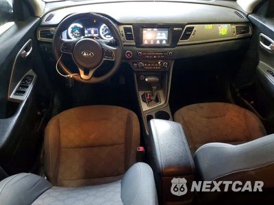 Zdjęcie 8 z 12 samochodu: 2019 KIA NIRO LX VIN:KNDCB3LC4K5311760 - miniatura