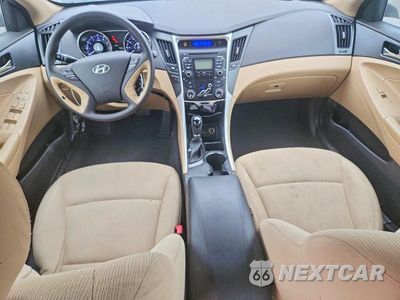 Zdjęcie 8 z 12 samochodu: 2011 HYUNDAI SONATA GLS VIN:5NPEB4AC5BH042881 - miniatura