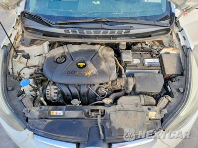 Zdjęcie 11 z 12 samochodu: 2016 HYUNDAI ELANTRA SE VIN:5NPDH4AE9GH690064 - miniatura