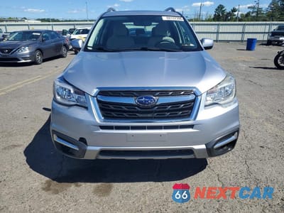 Piąte zdjęcie samochodu w środku: 2017 SUBARU FORESTER 2.5I PREMIUM VIN:JF2SJAEC5HH567821 - miniatura