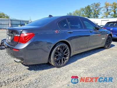 Trzecie zdjęcie samochodu z tyłu: 2014 BMW 750 XI VIN:WBAYB6C58ED224217 - miniatura