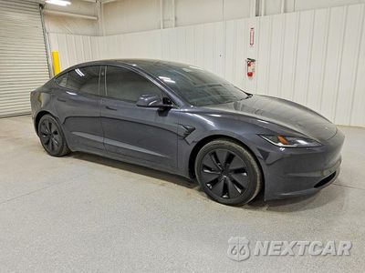 Czwarte zdjęcie samochodu z boku: 2024 TESLA MODEL 3 VIN:5YJ3E1EB5RF843687 - miniatura