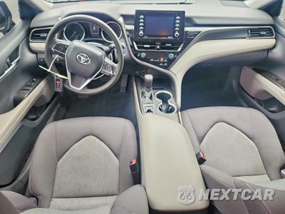 Zdjęcie 8 z 12 samochodu: 2021 TOYOTA CAMRY LE VIN:4T1C31AK6MU021102 - miniatura