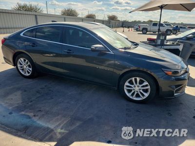 Czwarte zdjęcie samochodu z boku: 2018 CHEVROLET MALIBU LT VIN:1G1ZD5ST1JF163666 - miniatura