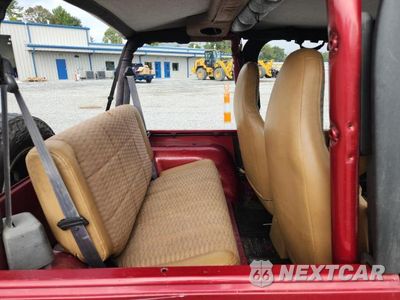 Zdjęcie 10 z 12 samochodu: 1998 JEEP WRANGLER / TJ SE VIN:1J4FY29P2WP786165 - miniatura