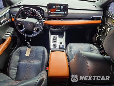 Zdjęcie 8 z 14 samochodu: 2022 MITSUBISHI OUTLANDER SEL VIN:JA4J3VA8XNZ081146 - miniatura