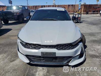 Piąte zdjęcie samochodu w środku: 2023 KIA K5 GT LINE VIN:5XXG64J22PG171894 - miniatura