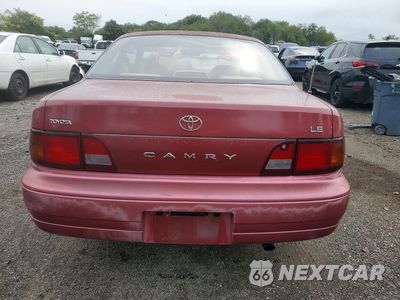 Zdjęcie 6 z 12 samochodu: 1995 TOYOTA CAMRY LE VIN:4T1SK12C6SU634534 - miniatura