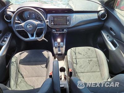 Zdjęcie 8 z 14 samochodu: 2020 NISSAN KICKS SV VIN:3N1CP5CV2LL499178 - miniatura