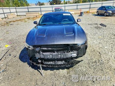 Piąte zdjęcie samochodu w środku: 2018 FORD MUSTANG VIN:1FA6P8TH1J5120678 - miniatura
