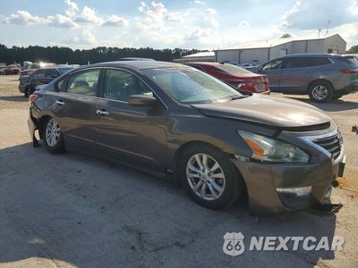 Czwarte zdjęcie samochodu z boku: 2014 NISSAN ALTIMA 2.5 S VIN:1N4AL3AP8EN239353 - miniatura