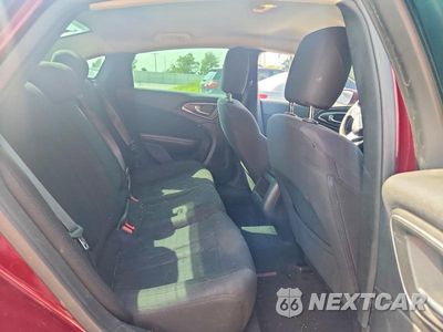 Zdjęcie 10 z 12 samochodu: 2015 CHRYSLER 200 LIMITED VIN:1C3CCCABXFN520969 - miniatura
