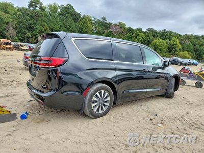 Trzecie zdjęcie samochodu z tyłu: 2022 CHRYSLER PACIFICA HYBRID TOURING L VIN:2C4RC1L75NR216159 - miniatura