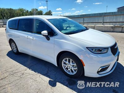 Czwarte zdjęcie samochodu z boku: 2023 CHRYSLER PACIFICA TOURING L VIN:2C4RC1BG8PR566762 - miniatura