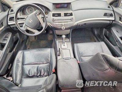 Zdjęcie 8 z 12 samochodu: 2011 HONDA ACCORD SE VIN:1HGCP2F64BA051063 - miniatura