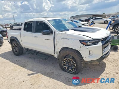 Czwarte zdjęcie samochodu z boku: 2024 CHEVROLET COLORADO ZR2 VIN:1GCPTFEK0R1216215 - miniatura