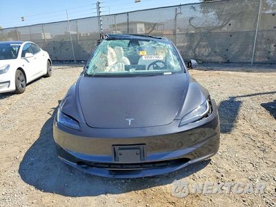 Piąte zdjęcie samochodu w środku: 2025 TESLA MODEL 3 VIN:5YJ3E1EA3SF016803 - miniatura