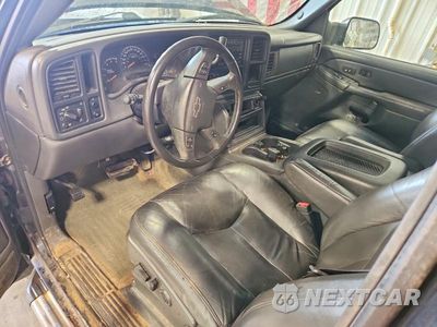 Zdjęcie 8 z 12 samochodu: 2004 CHEV SILVERADO VIN:1GCJC33134F111159 - miniatura