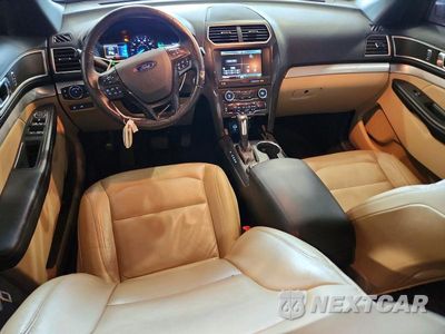 Zdjęcie 8 z 13 samochodu: 2016 FORD EXPLORER XLT VIN:1FM5K8D81GGA20494 - miniatura