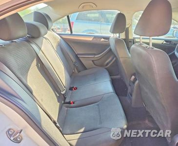 Zdjęcie 10 z 12 samochodu: 2015 VOLKSWAGEN JETTA SE VIN:3VWD17AJ9FM354777 - miniatura