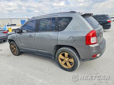Drugie zdjęcie samochodu z przodu: 2013 JEEP COMPASS LATITUDE VIN:1C4NJDEB4DD263966 - miniatura