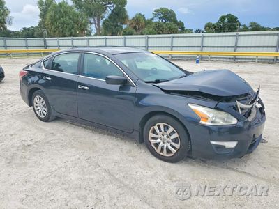 Czwarte zdjęcie samochodu z boku: 2015 NISSAN ALTIMA 2.5 S VIN:1N4AL3AP3FN387976 - miniatura