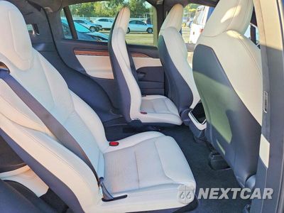 Zdjęcie 10 z 12 samochodu: 2024 TESLA MODEL X VIN:7SAXCBE53RF437062 - miniatura