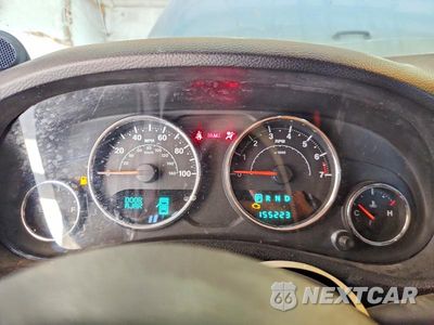 Zdjęcie 9 z 13 samochodu: 2014 JEEP WRANGLER UNLIMITED SAHARA VIN:1C4BJWEG7EL272923 - miniatura