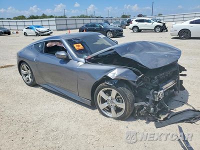Czwarte zdjęcie samochodu z boku: 2024 NISSAN Z SPORT VIN:JN1BZ4AH6RM362689 - miniatura
