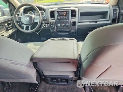 Zdjęcie 8 z 12 samochodu: 2017 RAM 1500 ST VIN:3C6RR7KT0HG784353 - miniatura