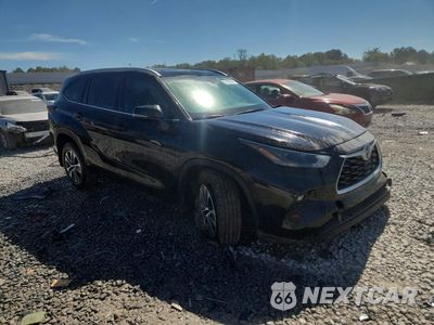Czwarte zdjęcie samochodu z boku: 2026 TOYOTA HIGHLANDER XLE VIN:5TDKDRBH3TS598493 - miniatura