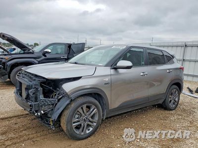 2021 KIA SELTOS LX KNDEPCAA6M7156373 - główne zdjęcie licytacji z USA - miniatura