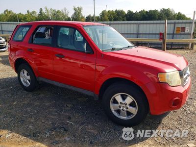 Czwarte zdjęcie samochodu z boku: 2009 FORD ESCAPE XLS VIN:1FMCU02739KA58970 - miniatura