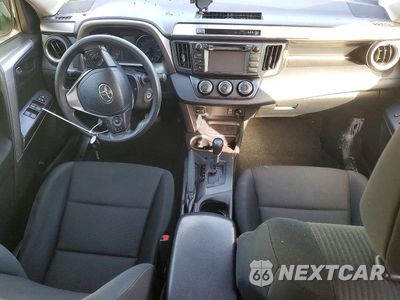 Zdjęcie 8 z 14 samochodu: 2017 TOYOTA RAV4 LE VIN:JTMBFREV0HJ170817 - miniatura