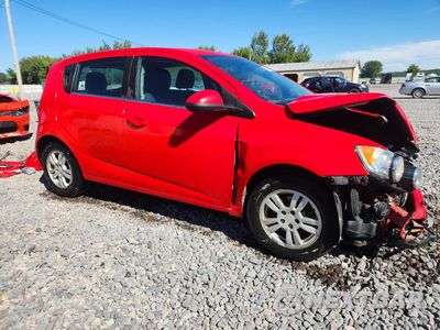 Czwarte zdjęcie samochodu z boku: 2015 CHEVROLET SONIC LT VIN:1G1JC6SG0F4211685 - miniatura