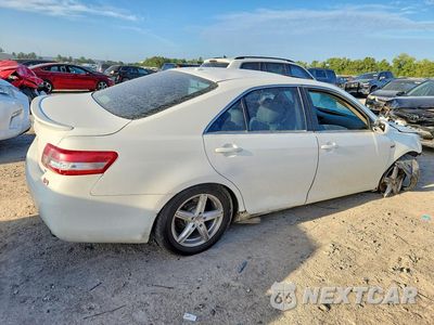 Trzecie zdjęcie samochodu z tyłu: 2010 TOYOTA CAMRY LE VIN:4T4BF3EK7AR051171 - miniatura
