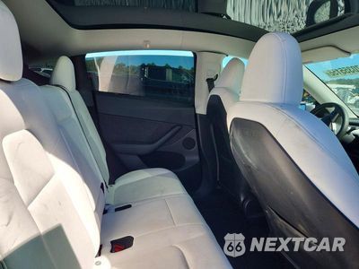 Zdjęcie 10 z 13 samochodu: 2023 TESLA MODEL Y VIN:7SAYGDEE3PF684812 - miniatura