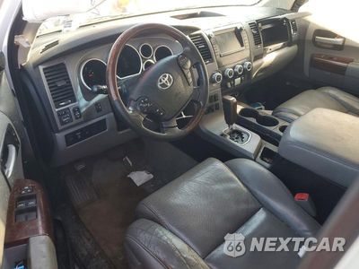 Zdjęcie 8 z 13 samochodu: 2011 TOYOTA SEQUOIA PLATINUM VIN:5TDYY5G13BS036773 - miniatura