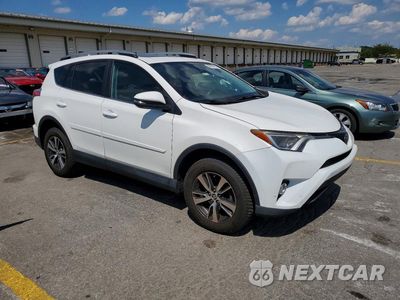 Czwarte zdjęcie samochodu z boku: 2017 TOYOTA RAV4 XLE VIN:2T3RFREV5HW667880 - miniatura
