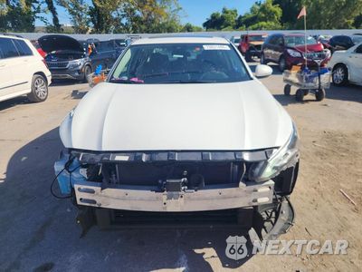 Piąte zdjęcie samochodu w środku: 2021 NISSAN ALTIMA SL VIN:1N4BL4EW6MN308809 - miniatura