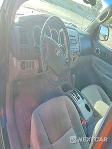 Zdjęcie 8 z 12 samochodu: 2007 TOYOTA TACOMA V6 VIN:5TEUU42N07Z418784 - miniatura