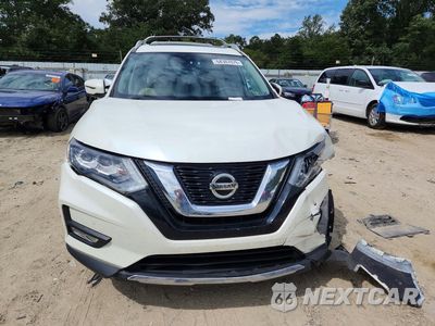 Piąte zdjęcie samochodu w środku: 2019 NISSAN ROGUE SL VIN:5N1AT2MV5KC831746 - miniatura