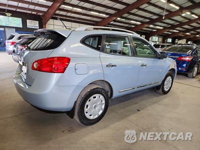 Trzecie zdjęcie samochodu z tyłu: 2015 NISSAN ROGUE SELECT S VIN:JN8AS5MT1FW165677 - miniatura
