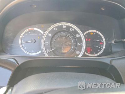 Zdjęcie 9 z 12 samochodu: 2016 HONDA ACCORD LX VIN:1HGCR2F35GA107714 - miniatura